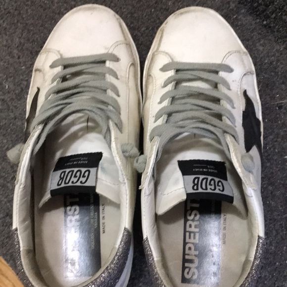 (SOLD)Golden goose white sneakers. - Picture 2 of 11